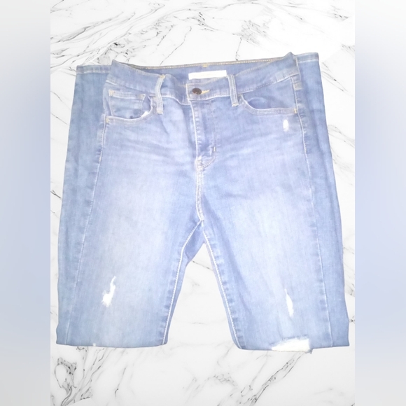 "Levi's" 720 Women's Faded Distressed Stretchy High Rise Super Skinny Jeans - Picture 1 of 2